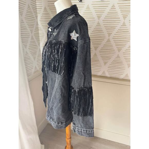 NWT Women’s Medium Oversized Distressed Black Denim Sequin Fringe Jacket - Picture 3 of 5